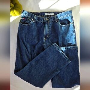 Classic Tommy Hilfiger Straight-Leg Jeans in Deep Blue